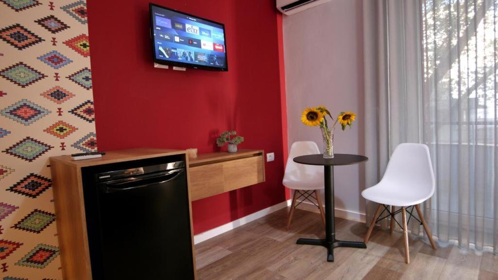 Koni'S Studio Apartments Tirana Exterior photo