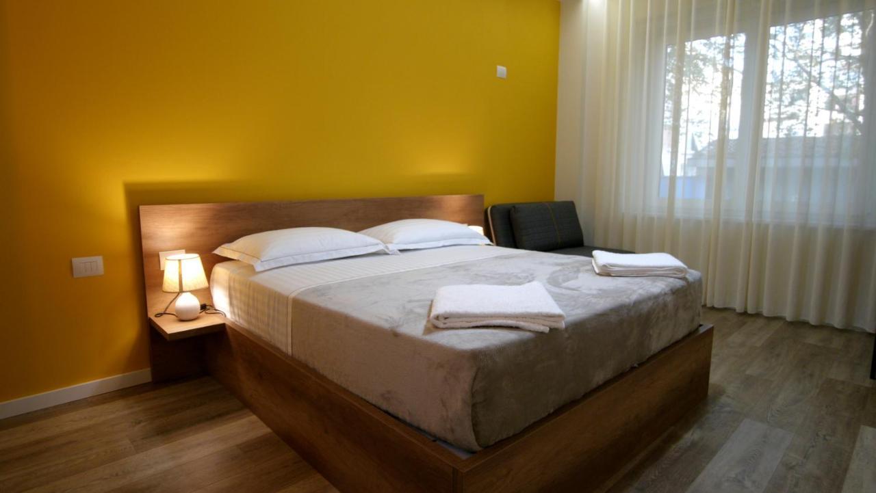 Koni'S Studio Apartments Tirana Exterior photo