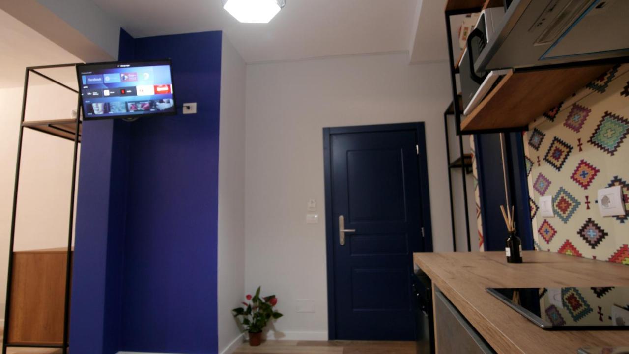 Koni'S Studio Apartments Tirana Exterior photo