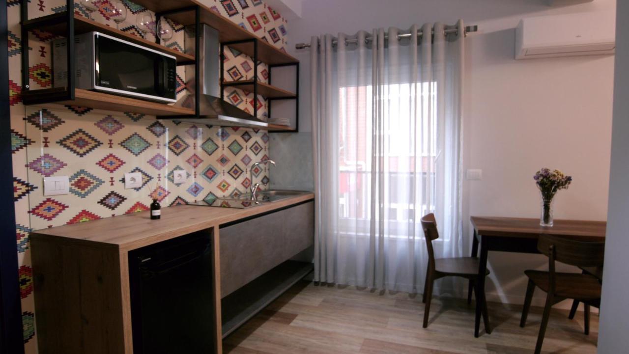 Koni'S Studio Apartments Tirana Exterior photo